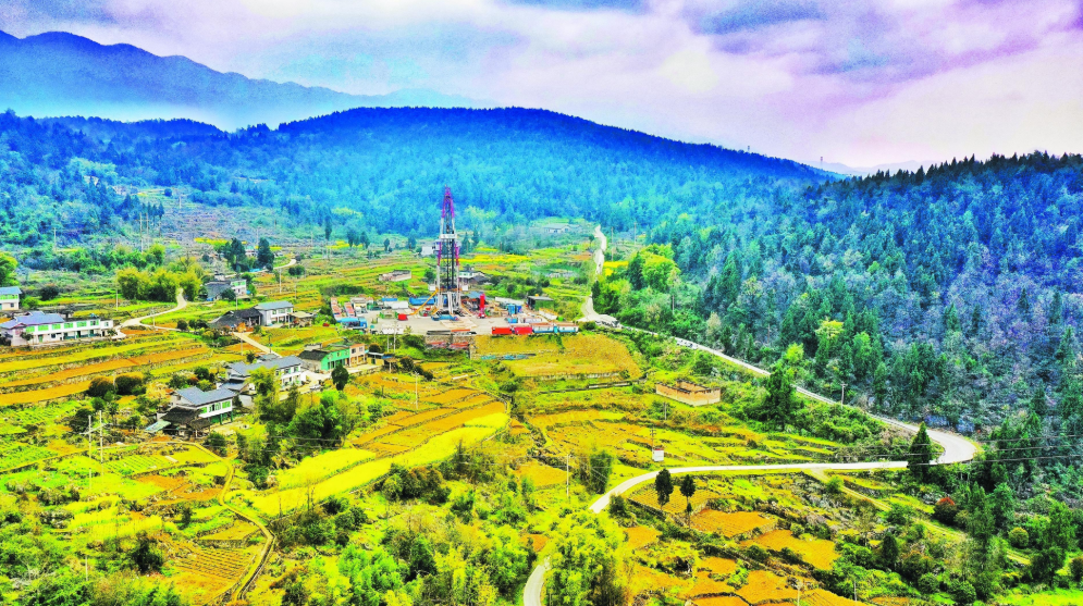 石油工程技術(shù)創(chuàng)新驅(qū)動(dòng)能源產(chǎn)業(yè)轉(zhuǎn)型,智火柴科技助力高效開發(fā)